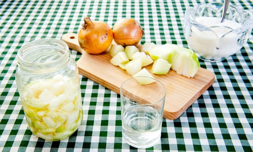 onion juice to remove spots