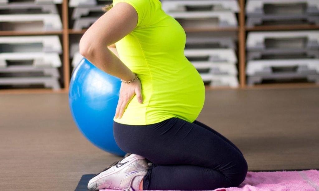 pregnant yoga poses